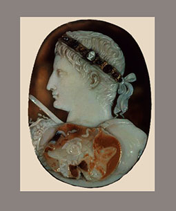 CAMAFEO DE AUGUSTO EMPERADOR CARACTERIZADO COMO APOLO-SIGLO I AC- 25 AC- ARTE ROMANO
